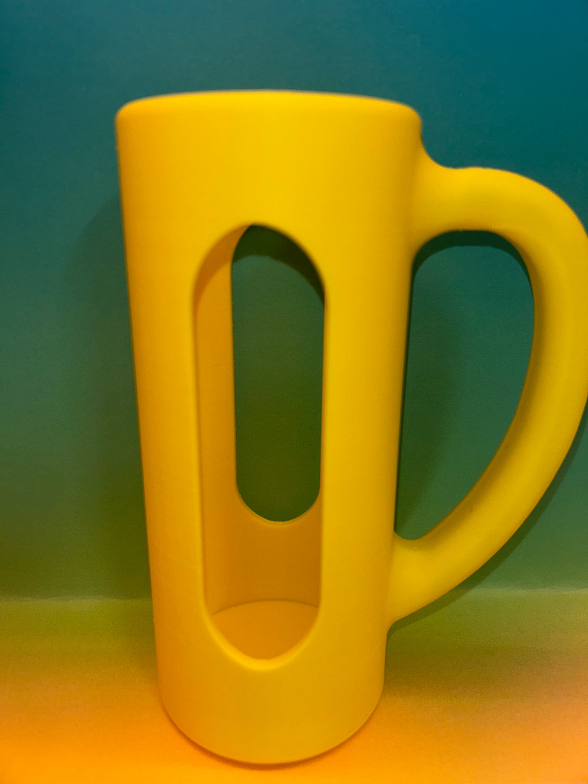 12 oz Slim Can Holder with Handle